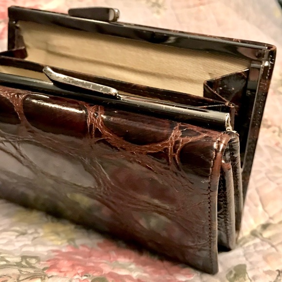 Francesco Biasia Trifold Crocodile Wallet - Picture 6 of 7